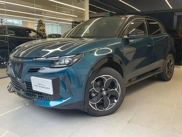 Alfa Romeo ジュニア イブリダ プレミアム