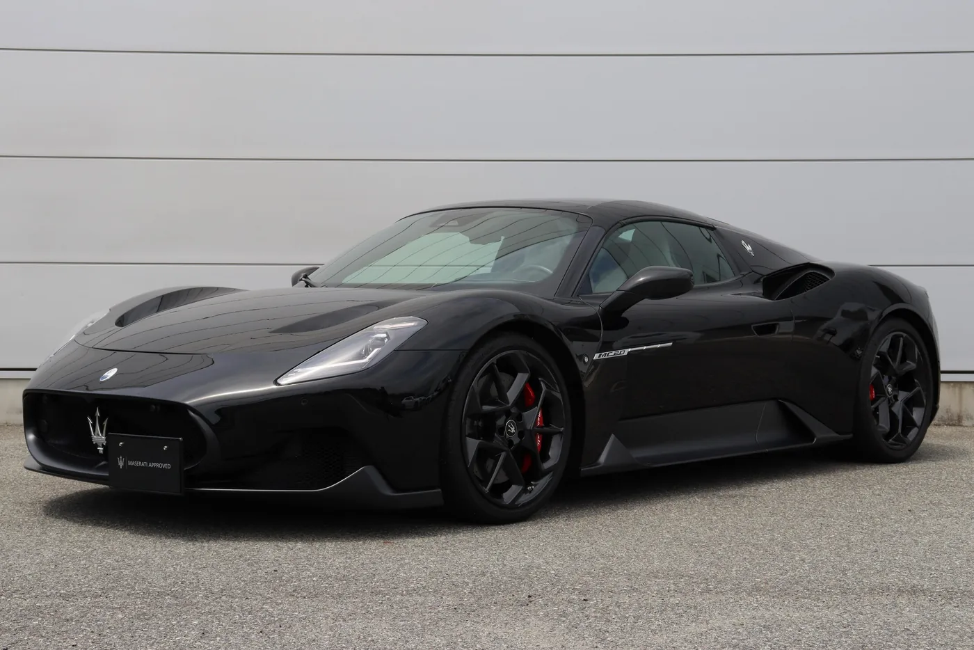MASERATI MC20チェロ