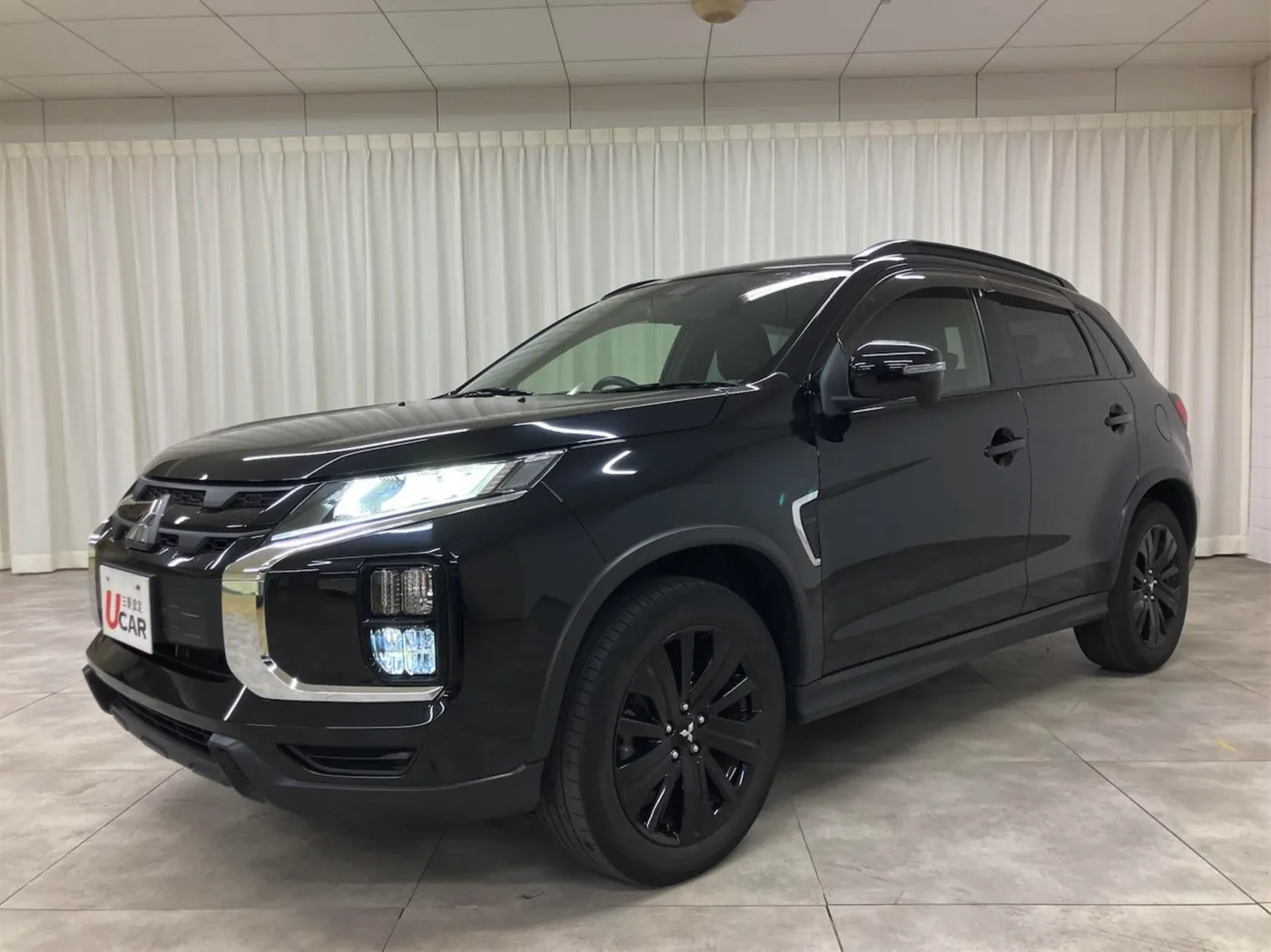 MITSUBISHI RVRブラックエディション R3式