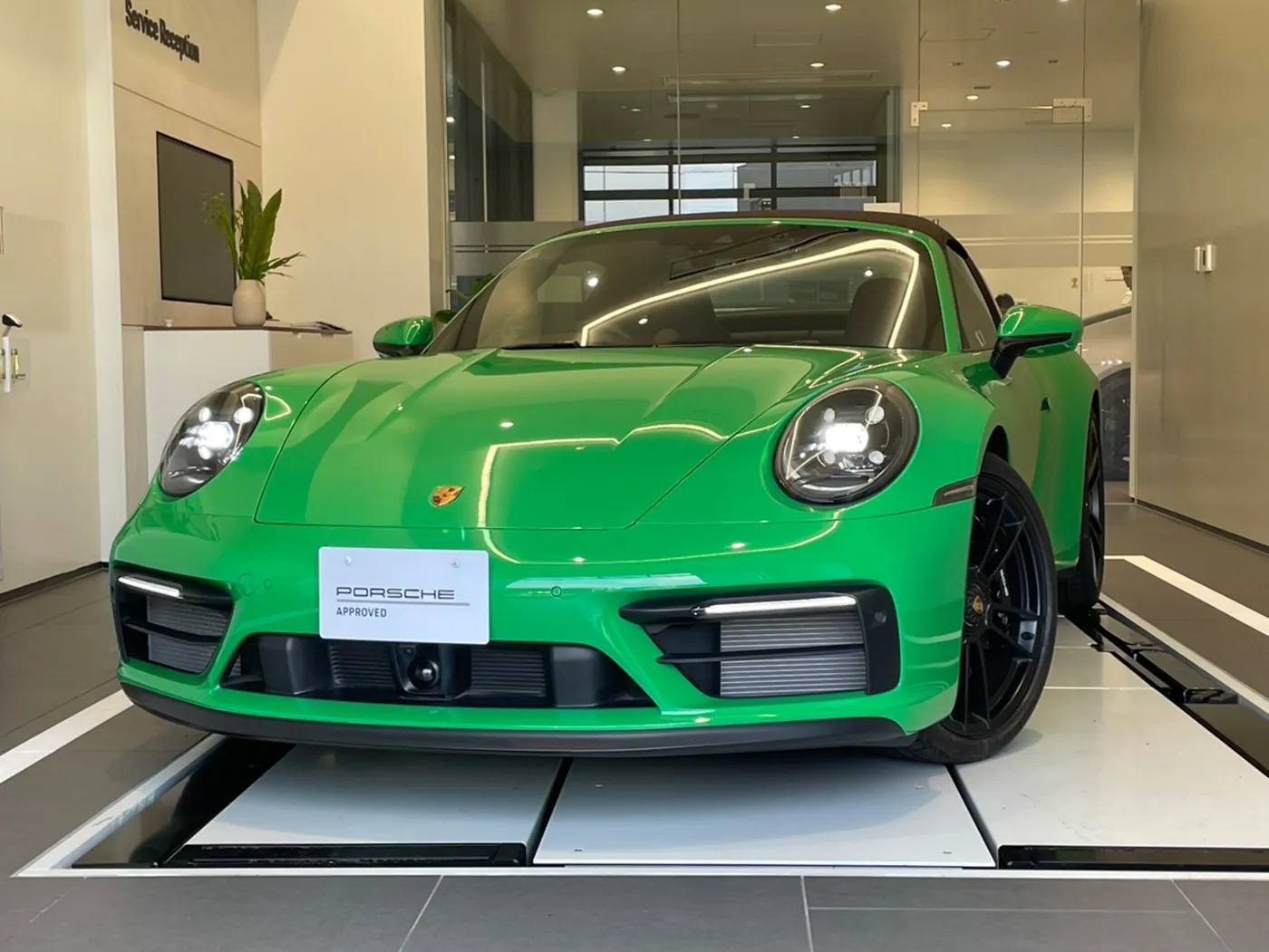PORSCHE 911タルガ4GTS PDK